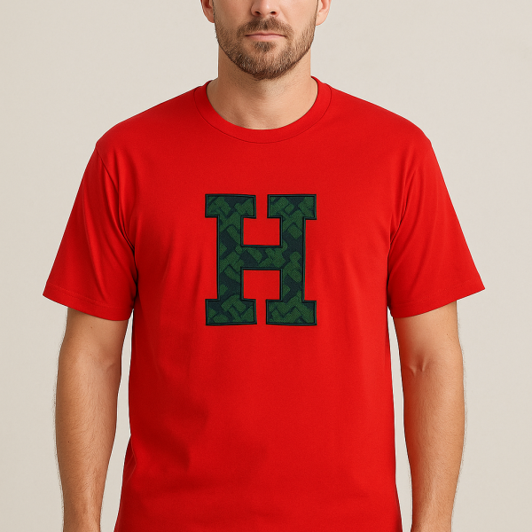 Bold Red “H” Graphic T-Shirt for Men – Trendy Casual Street Style Tee